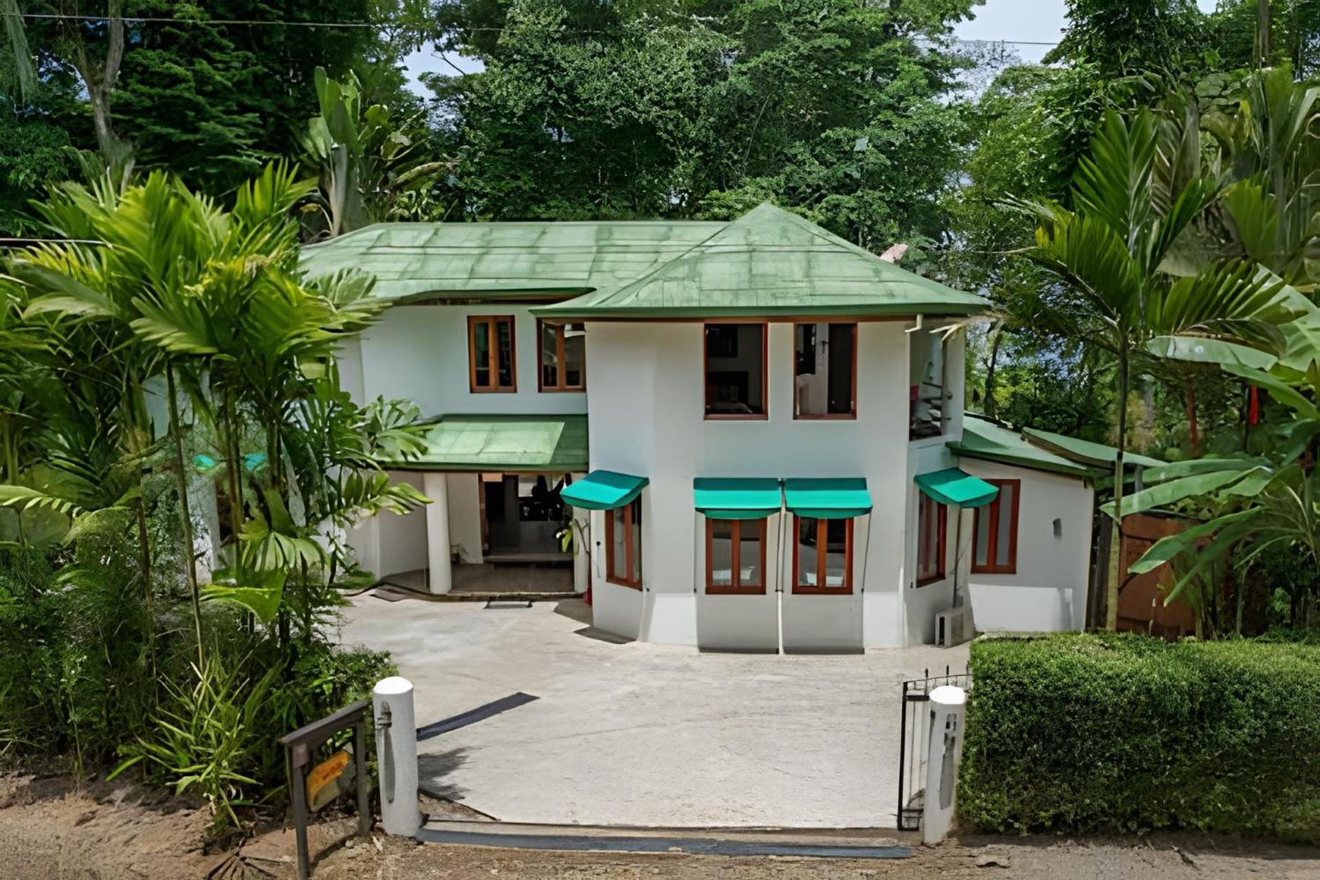 The Jungle Inn Dominicalito Buitenkant foto